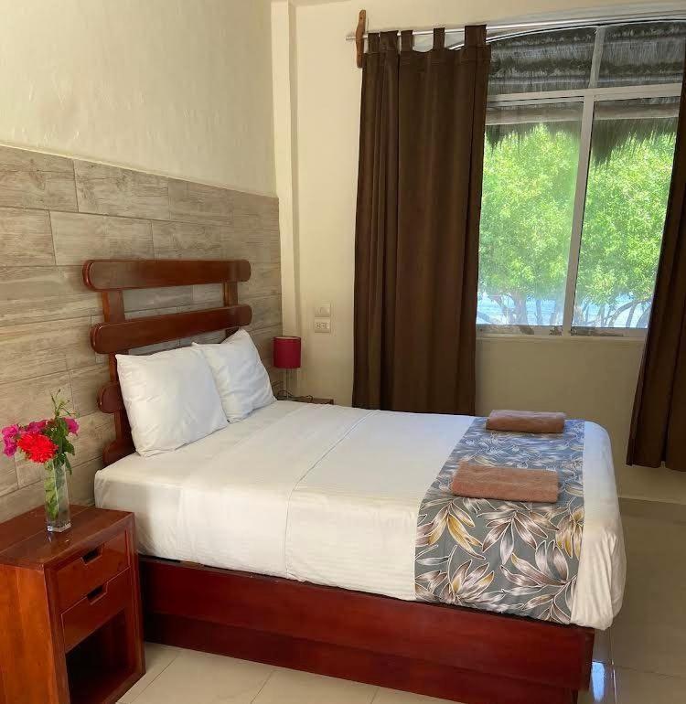 Porto Coral Hotel & Suites Chetumal Ngoại thất bức ảnh