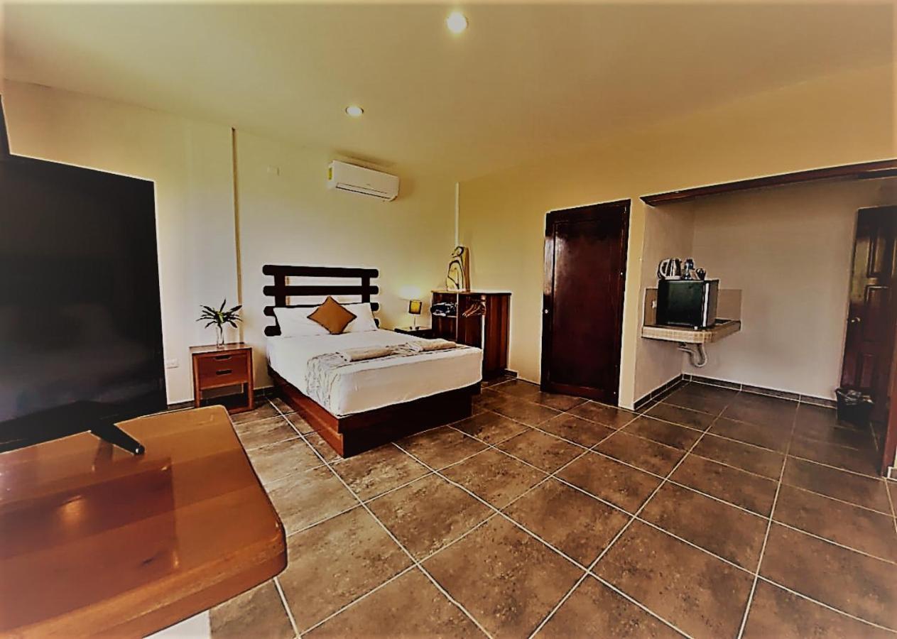 Porto Coral Hotel & Suites Chetumal Ngoại thất bức ảnh