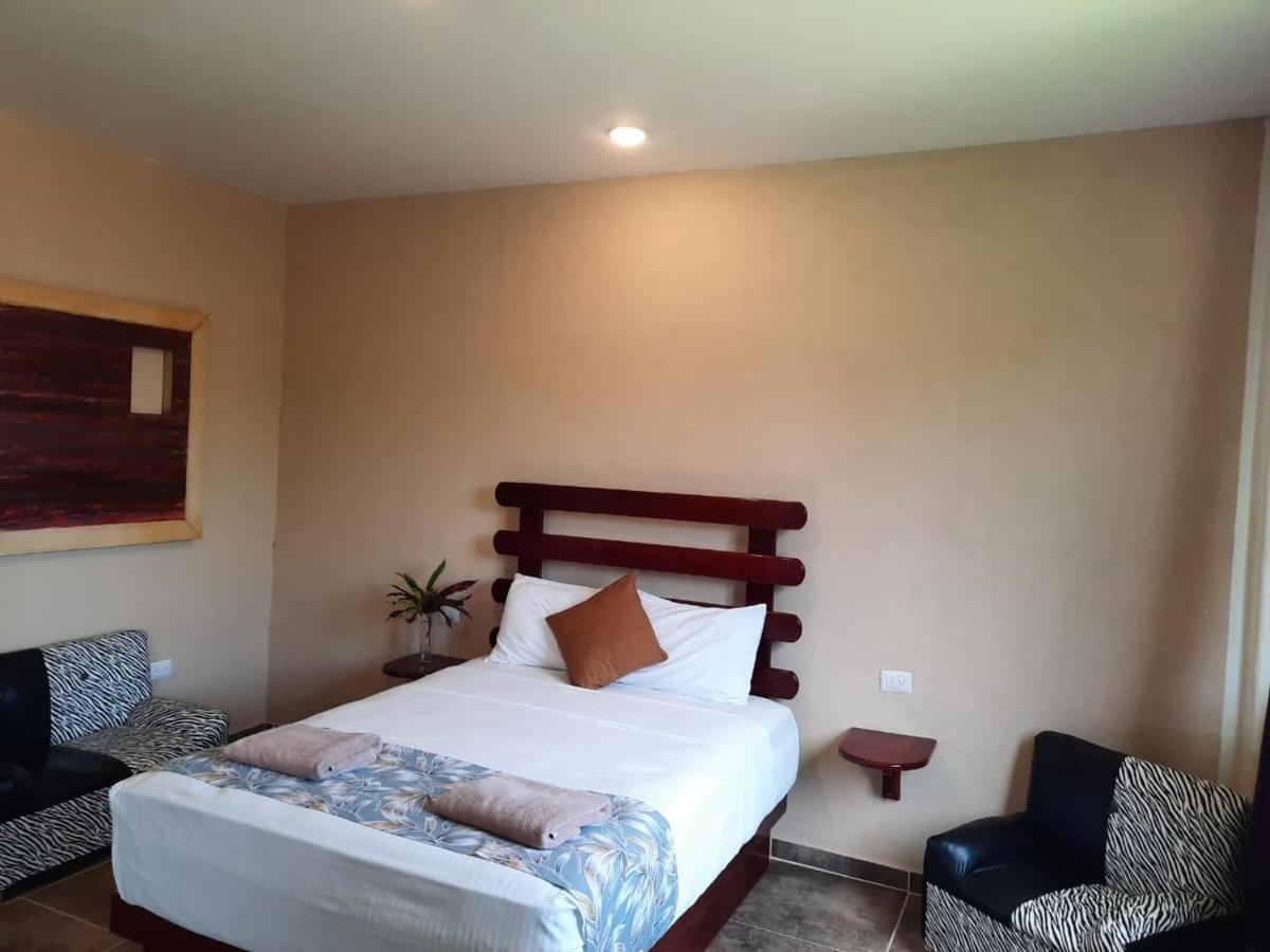 Porto Coral Hotel & Suites Chetumal Ngoại thất bức ảnh