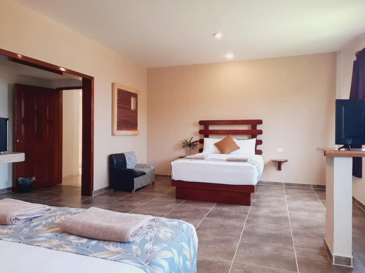 Porto Coral Hotel & Suites Chetumal Ngoại thất bức ảnh