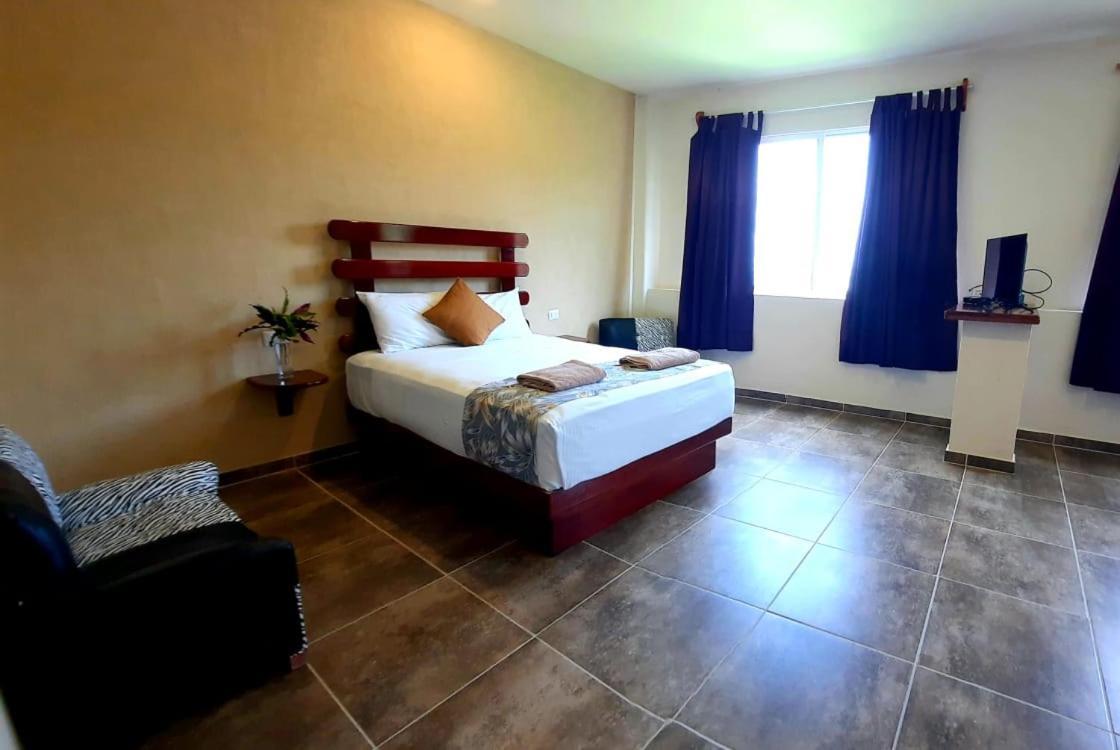 Porto Coral Hotel & Suites Chetumal Ngoại thất bức ảnh