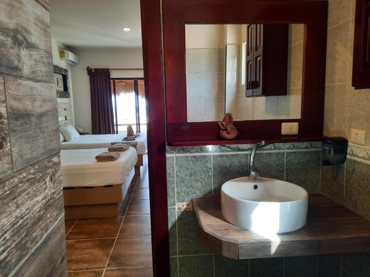 Porto Coral Hotel & Suites Chetumal Ngoại thất bức ảnh
